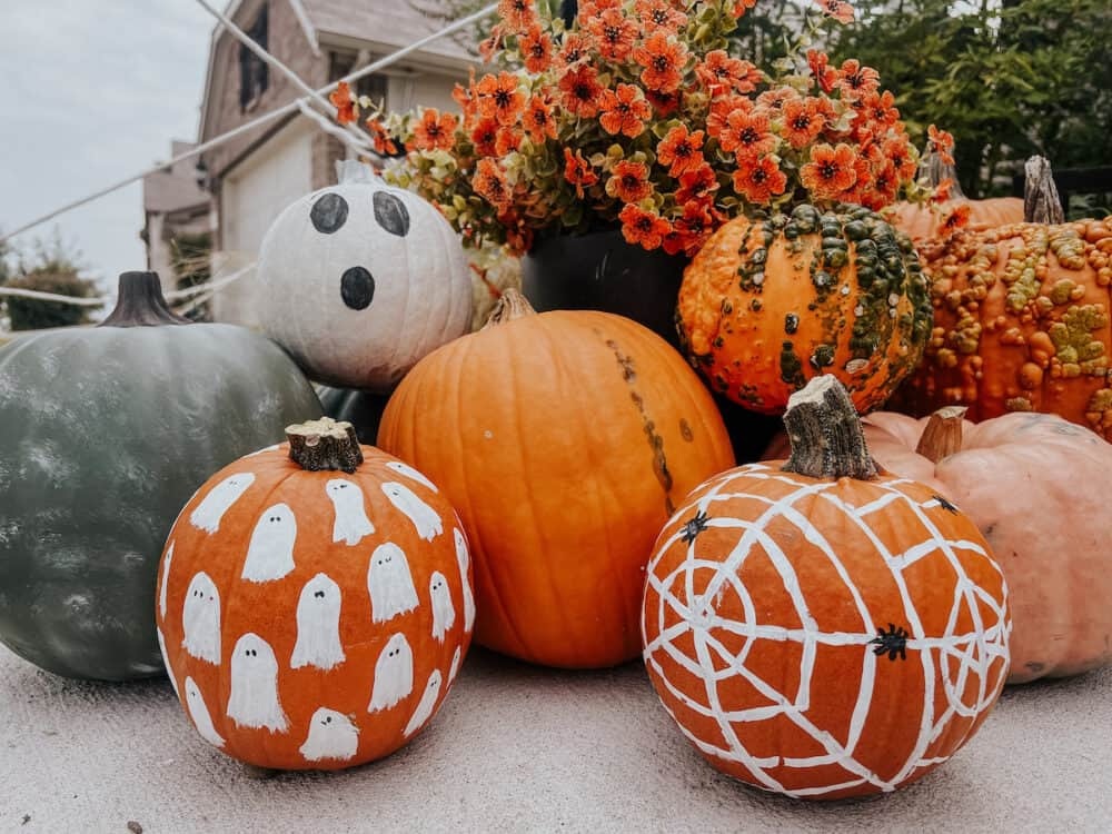 Pumpkin Painting at Main Street Markt photo