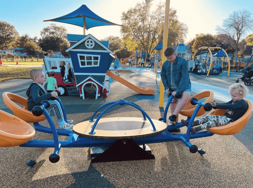 Kiwanis Park & Wonder Spelen Playground photo